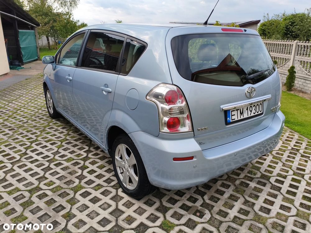 Toyota Corolla Verso 1.6 Premium - 6