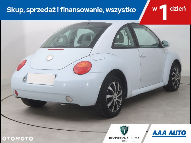 Volkswagen New Beetle - 6