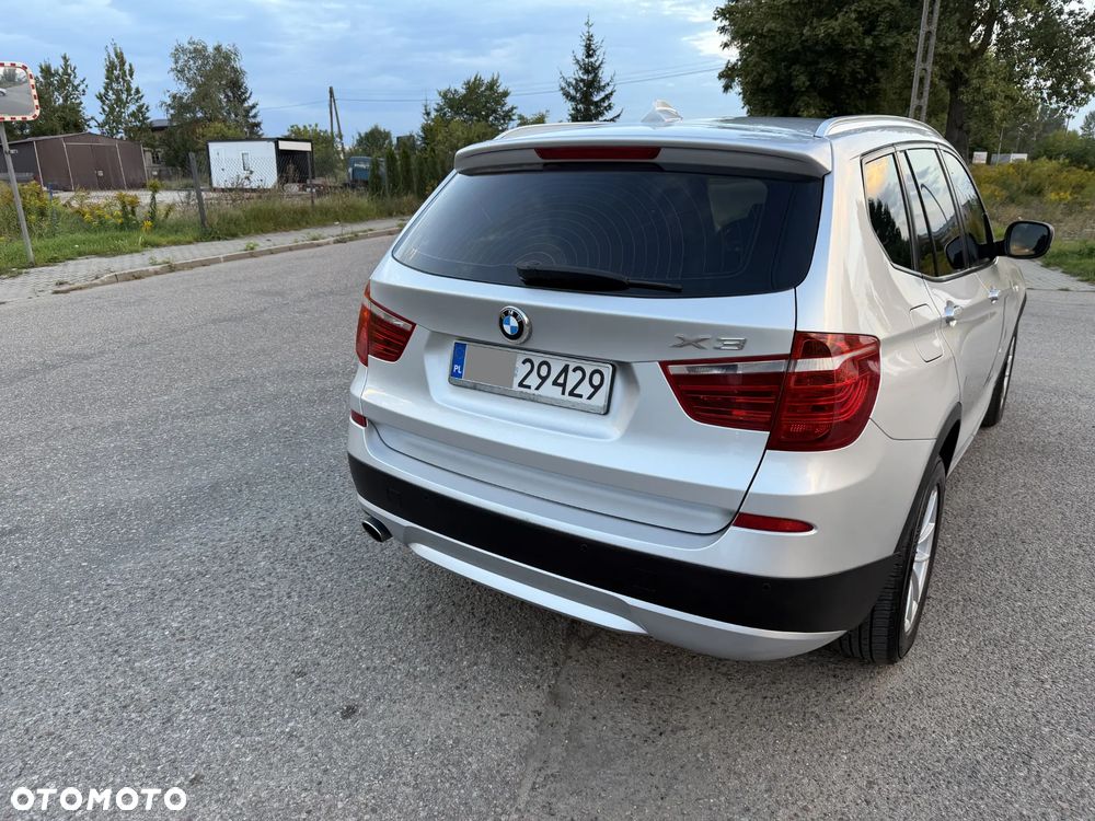 BMW X3 sDrive18d - 33