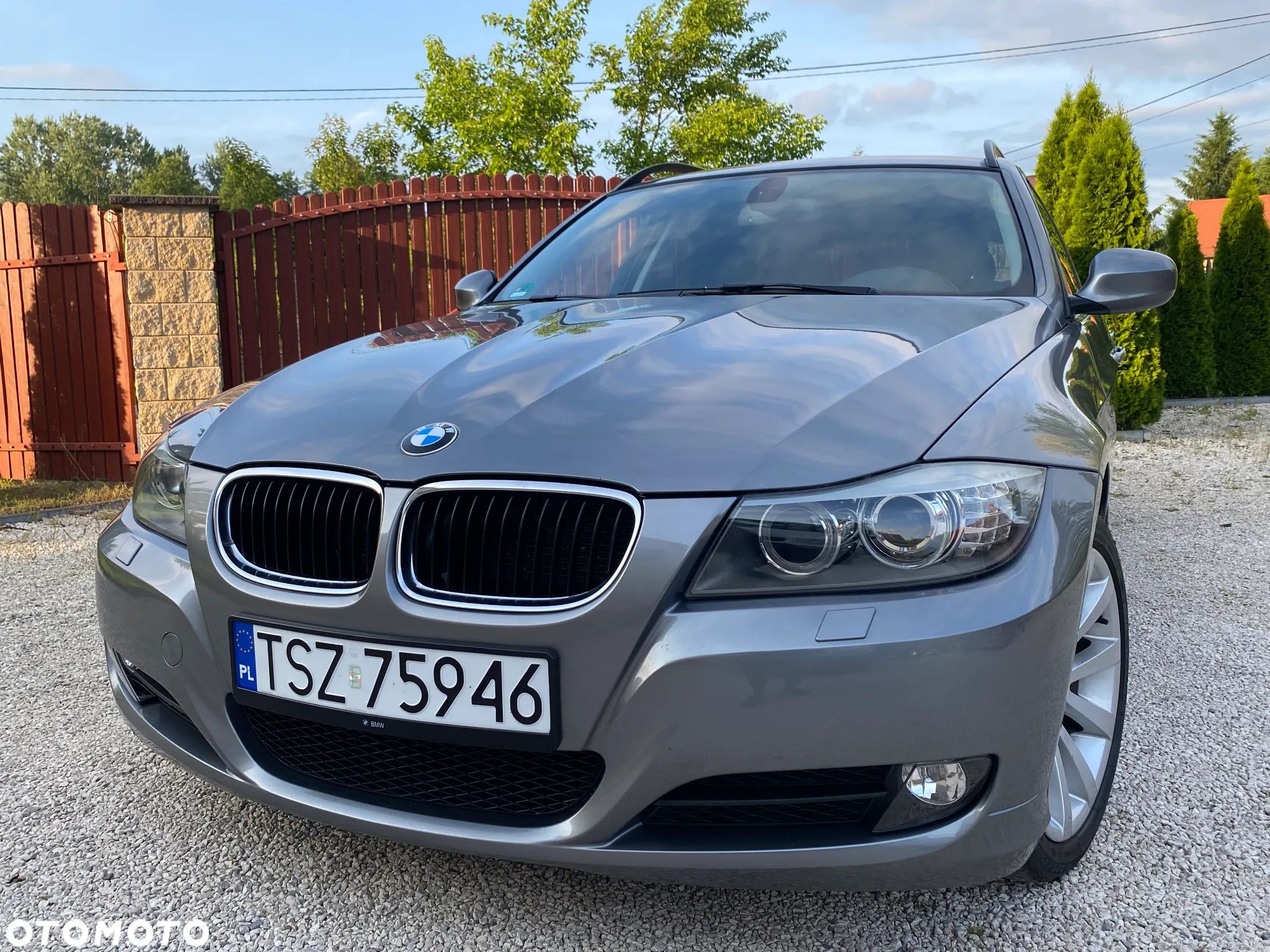 BMW Seria 3 318i - 1