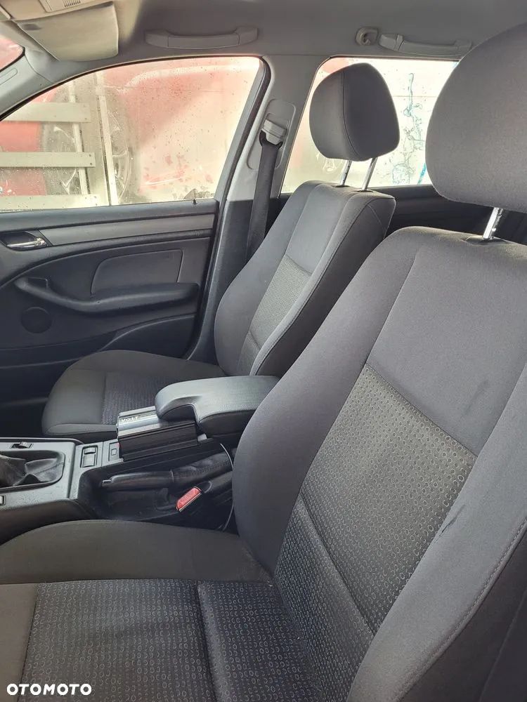 BMW Seria 3 320d DPF Touring Edition Fleet - 9