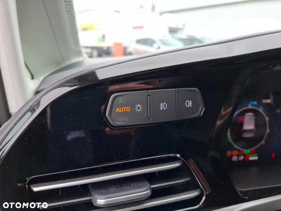 Ford Transit Connect - 23