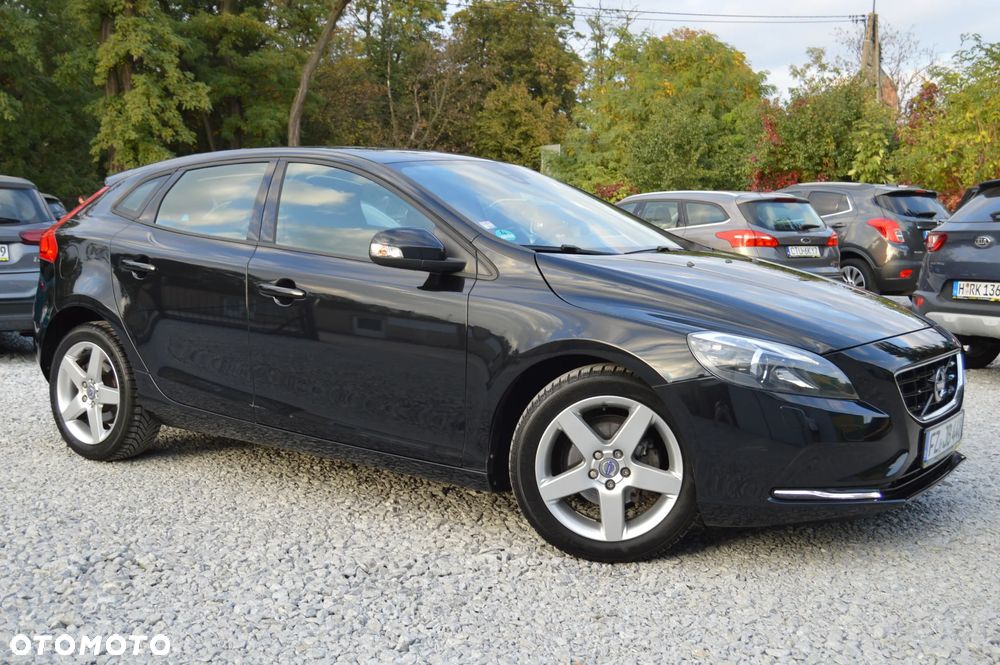 Volvo V40 D2 Momentum - 16