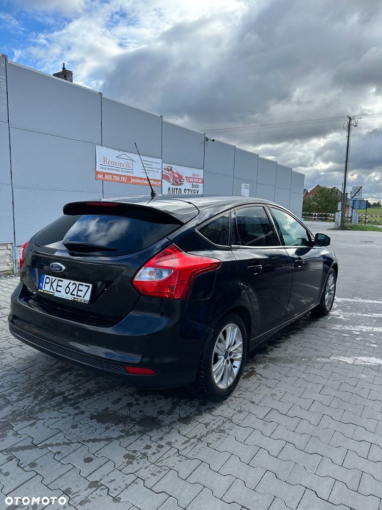 Ford Focus 1.6 Ambiente - 5
