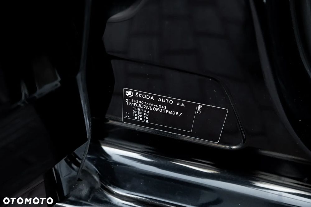 Skoda Octavia 2.0 TSI (Green tec) DSG RS - 26