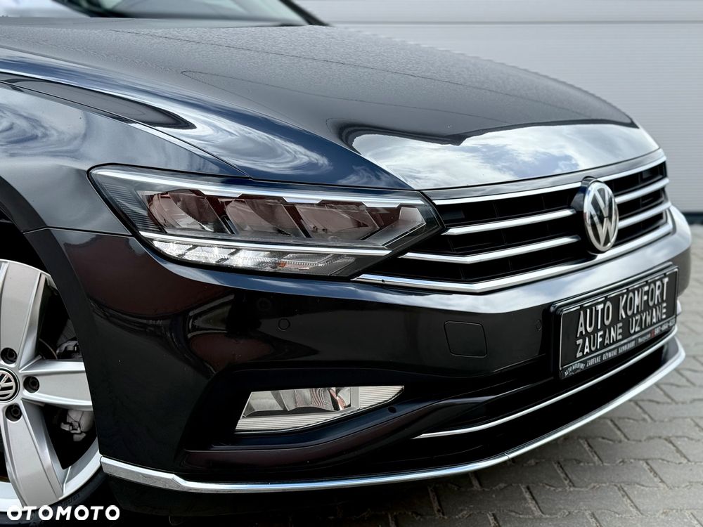 Volkswagen Passat Variant 2.0 TDI SCR DSG BlueMotion Highline - 9