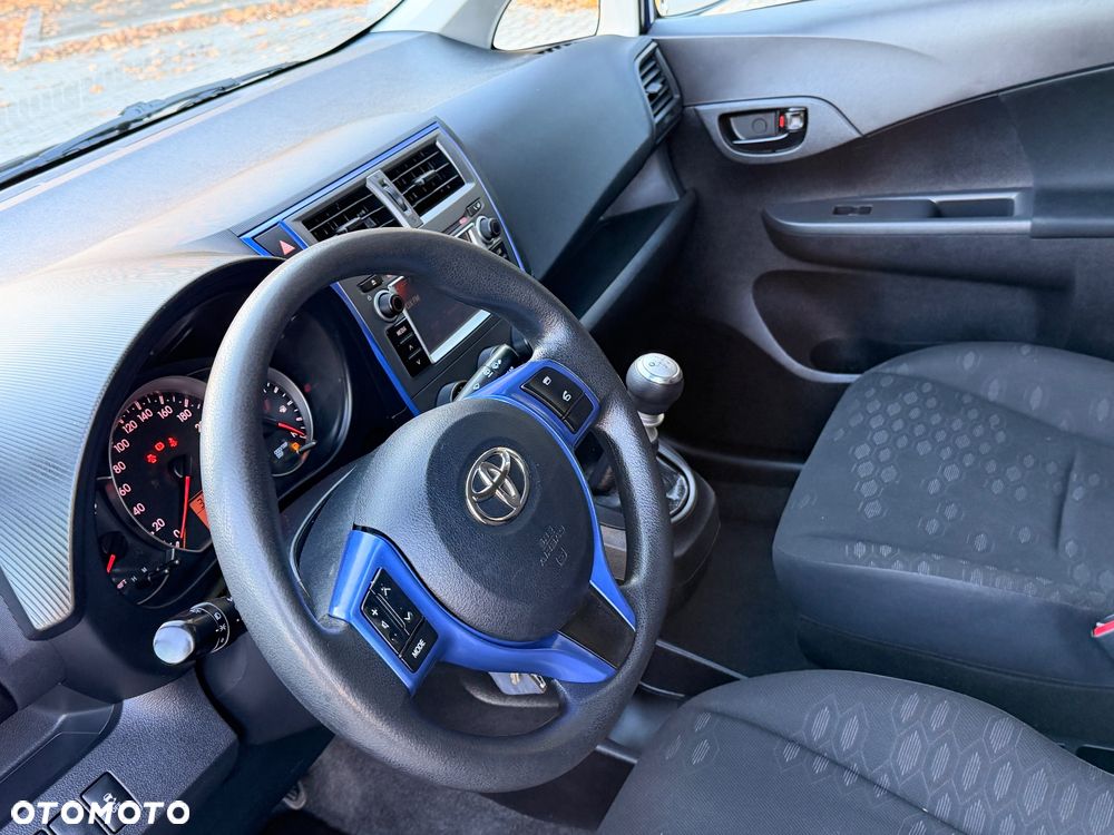 Toyota Verso S 1.33 VVT-i Comfort - 26