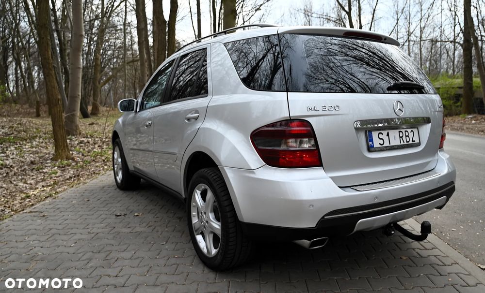 Mercedes-Benz ML - 21