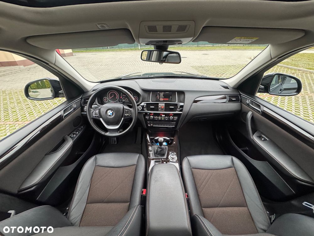 BMW X3 sDrive18d xLine - 25
