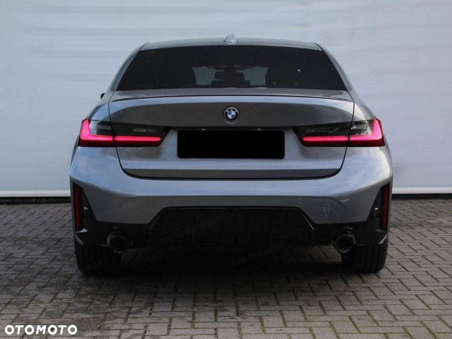 BMW Seria 3 330i xDrive M Sport - 3