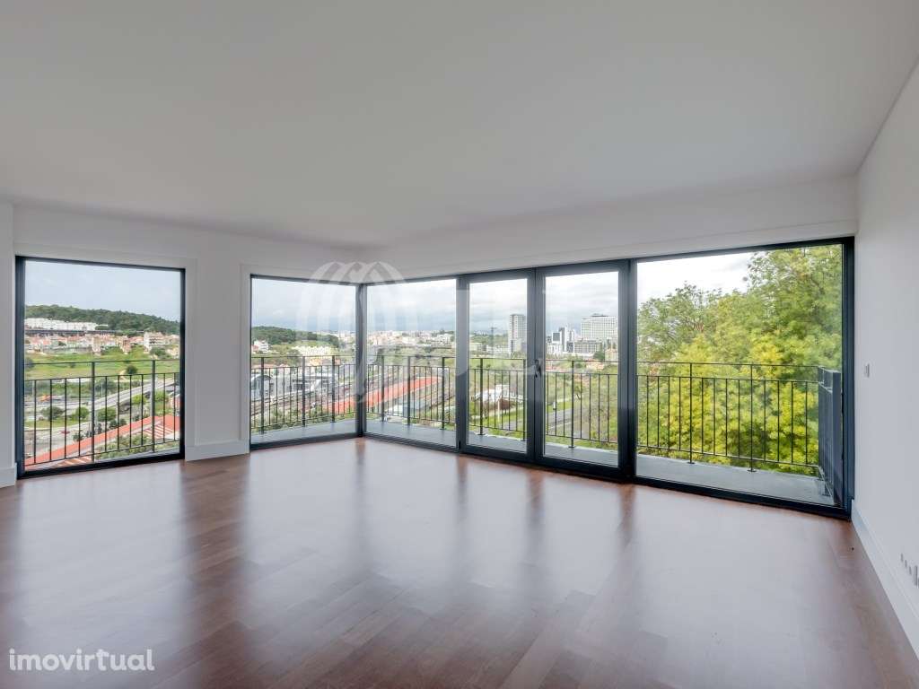 Apartamento T2 com garagem, perto das Amoreiras, Lisboa - Grande imagem: 2/25