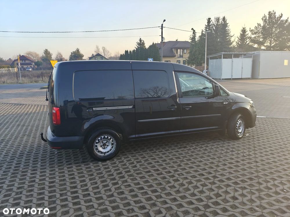Volkswagen CADDY MAXI - 17