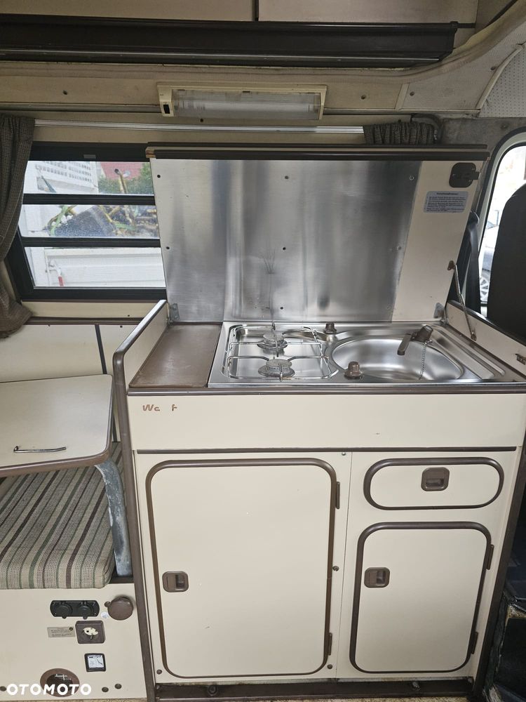 Volkswagen transporter westfalia - 8