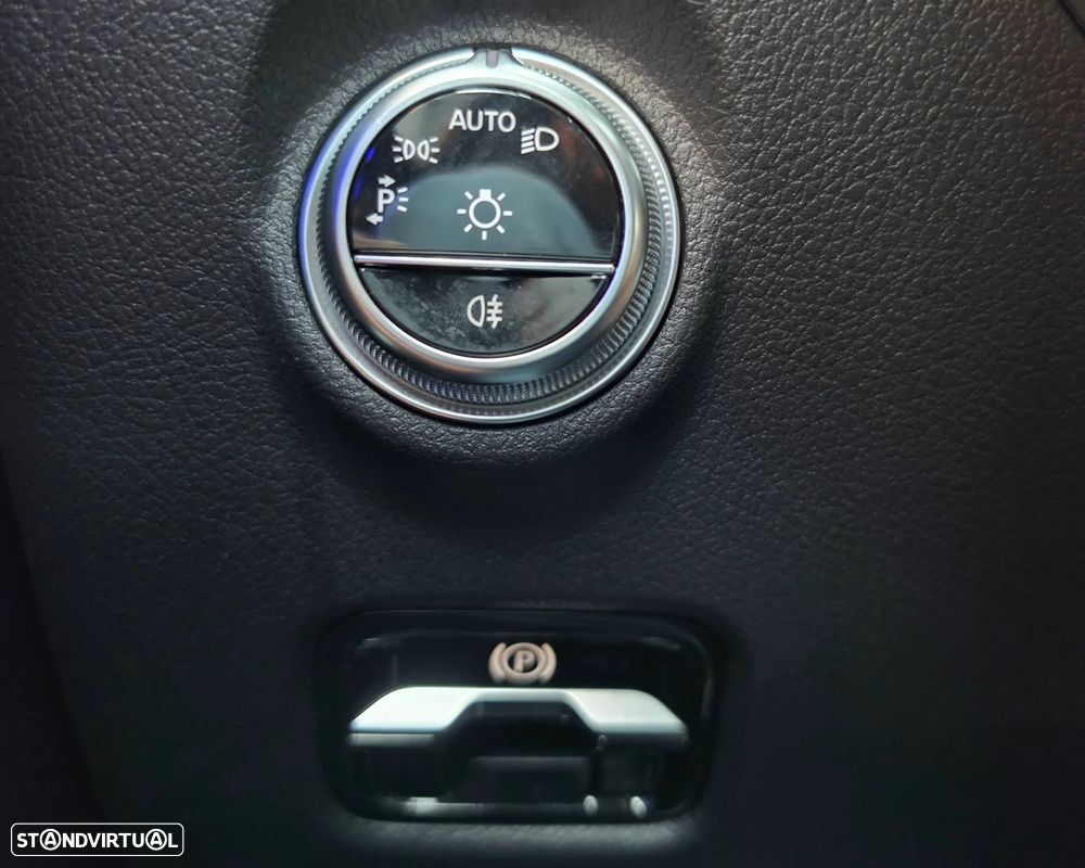 Mercedes-Benz C 200 9G-TRONIC Edition AMG Line - 28