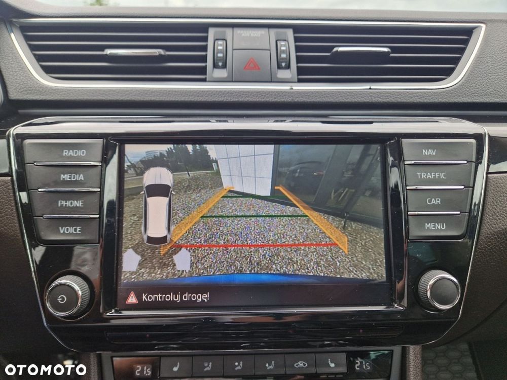Skoda Superb 2.0 TSI 4x4 DSG L&K - 17