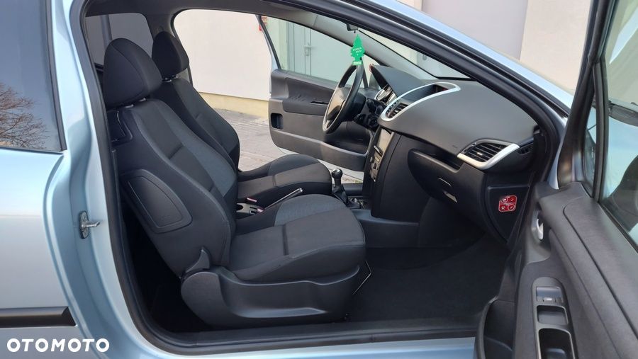 Peugeot 207 75 Tendance - 23