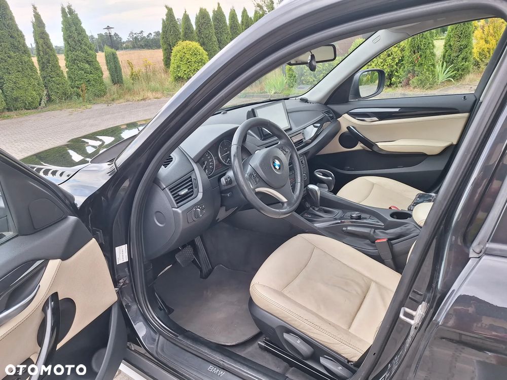 BMW X1 xDrive18d - 11