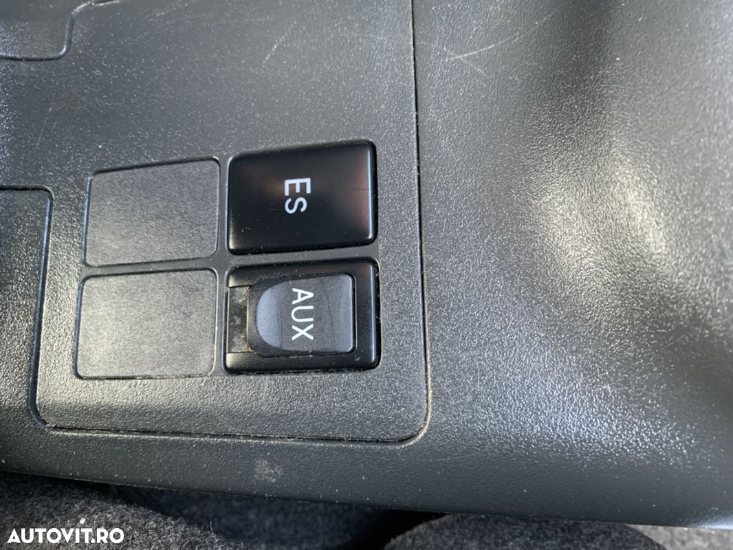 Toyota Yaris - 27
