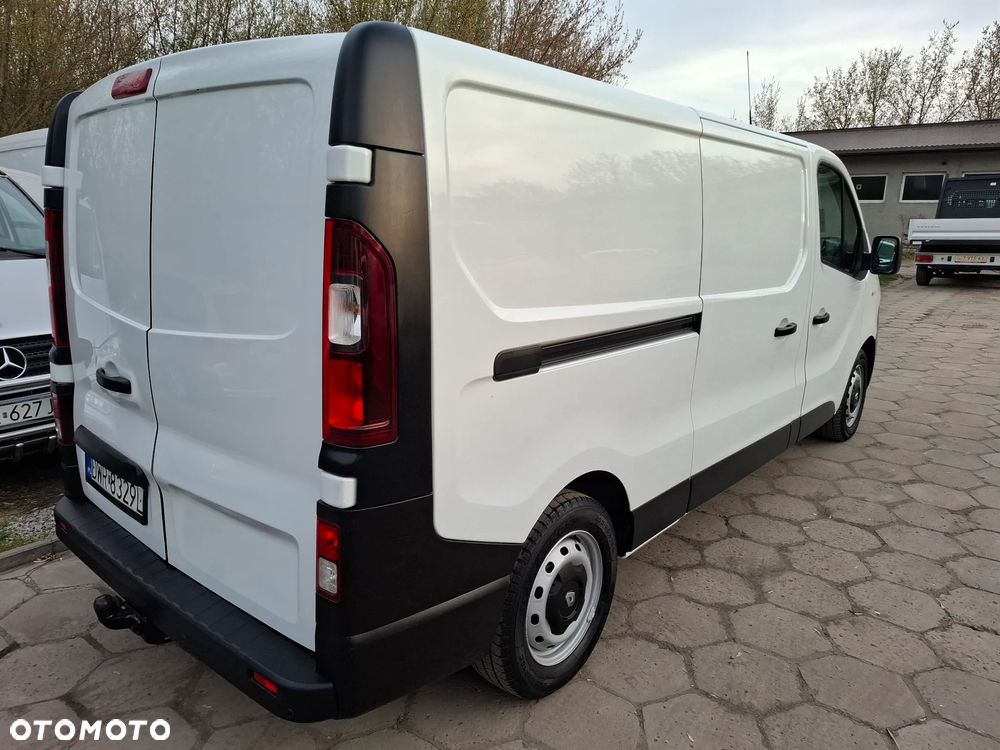 Renault Trafic 2017 LONG 1.6DCI 125KM KLIMA 3OSOBOWY - 8