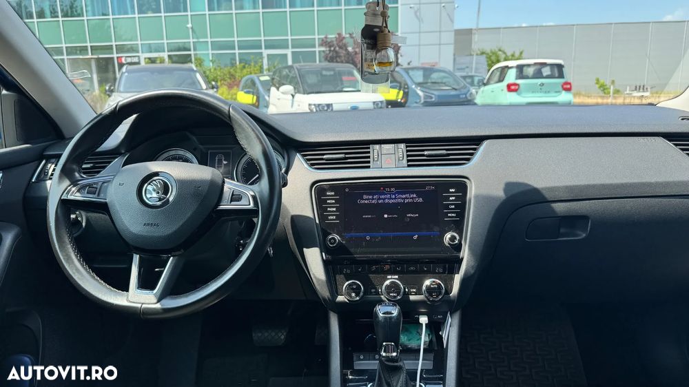 Skoda Octavia 2.0 TDI DSG Style - 11