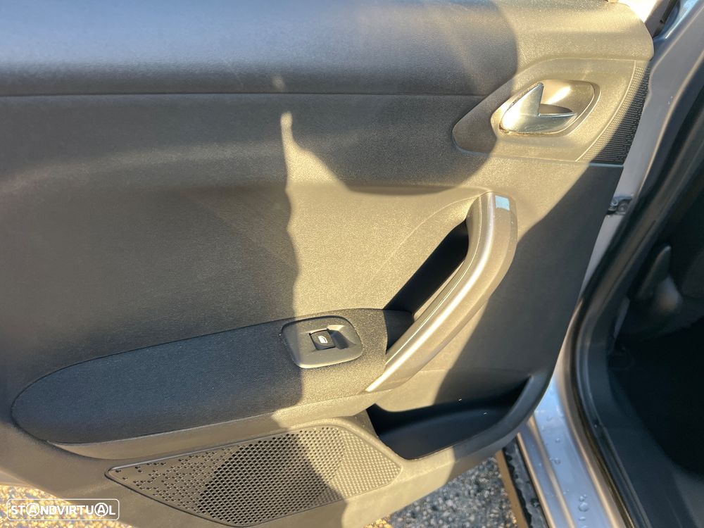 Peugeot 2008 1.2 PureTech Style - 11