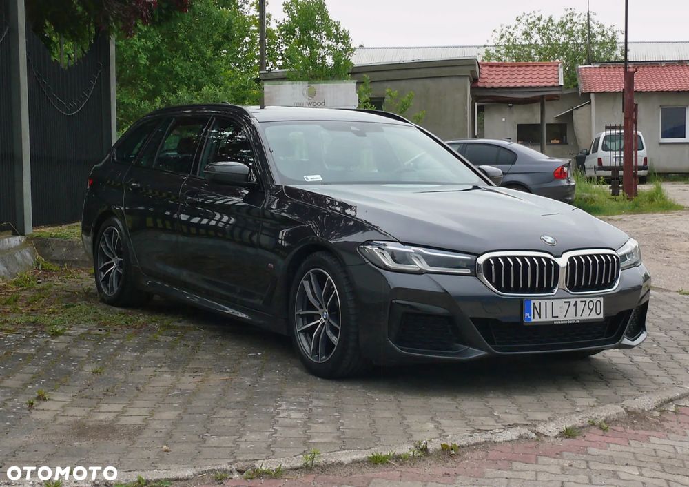 BMW Seria 5 520d M Sport sport - 5
