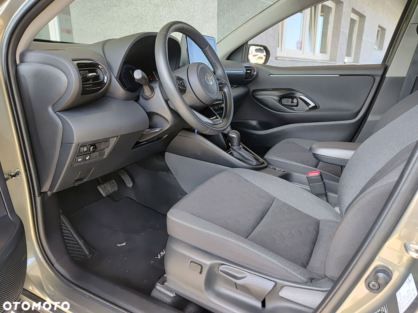 Toyota Yaris - 11