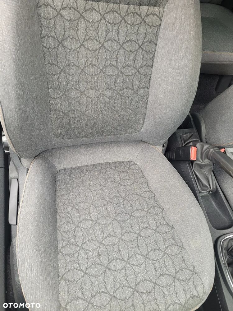 Opel Corsa 1.4 16V Sport - 19