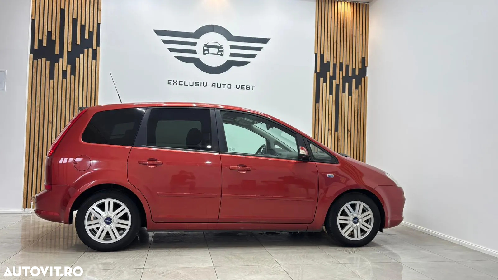Ford C-Max 1.8 Ghia - 10