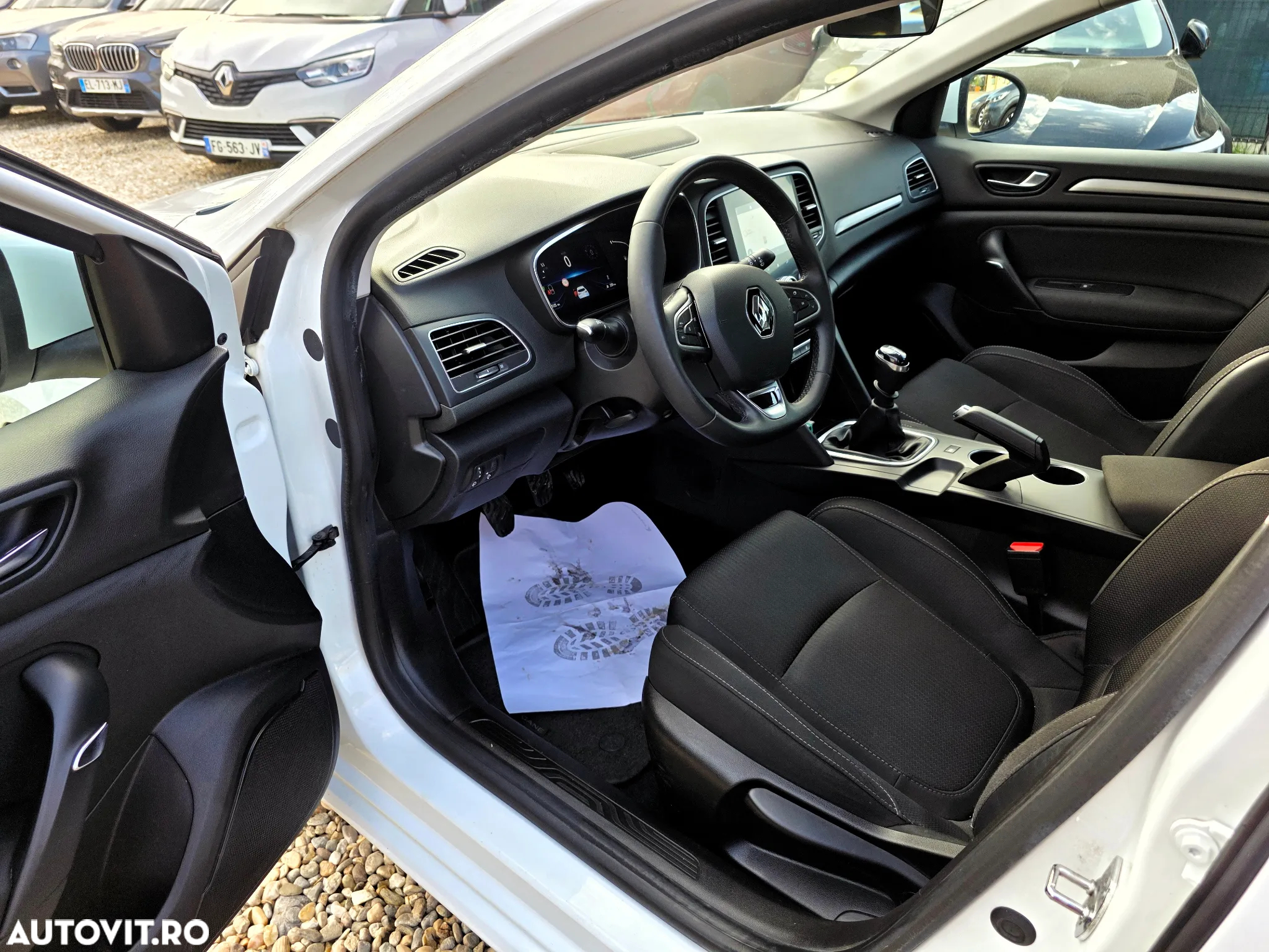 Renault Megane BLUE dCi 115 INTENS - 22