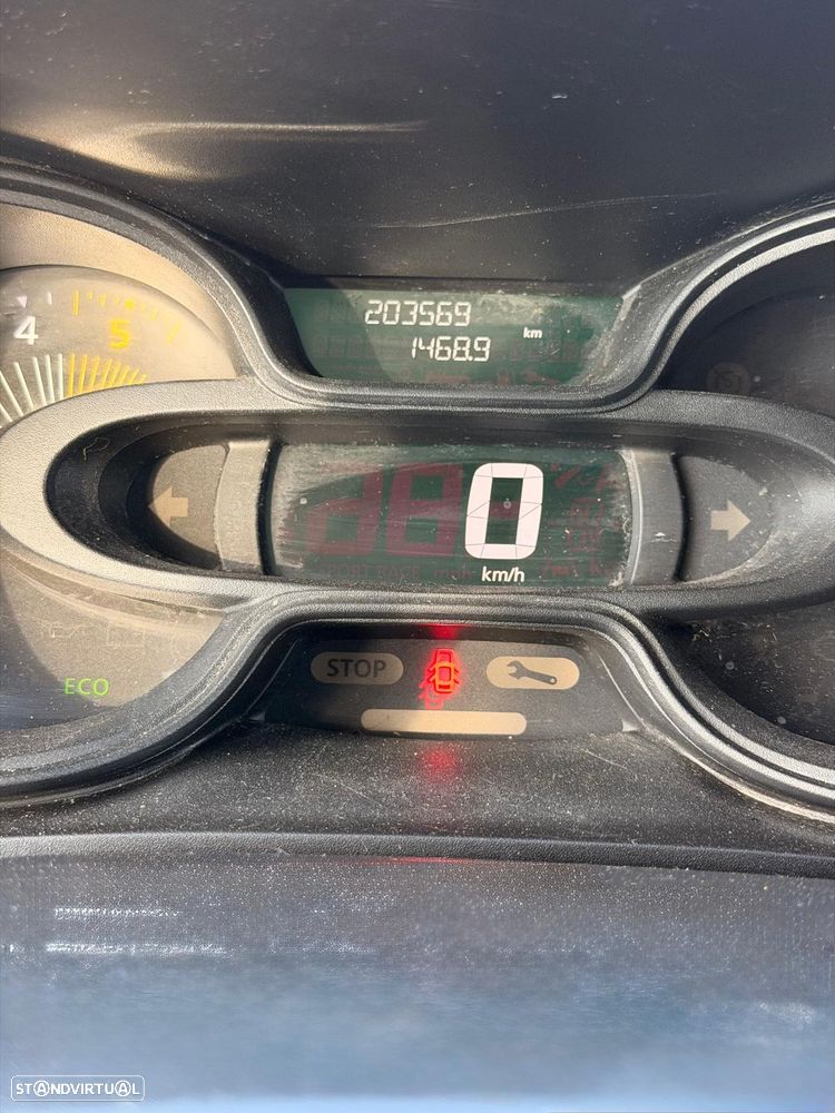 Renault trafic - 12