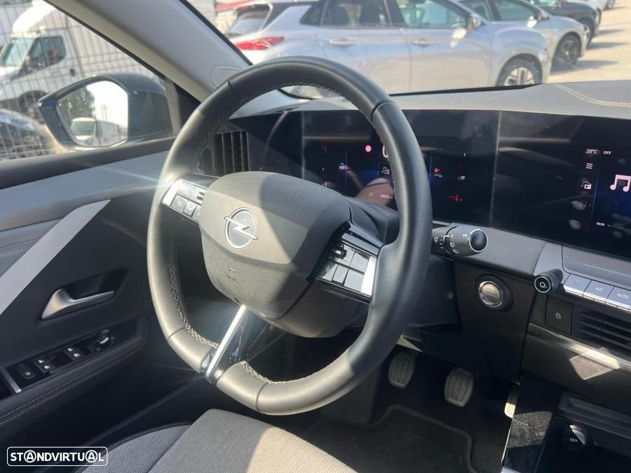 Opel Astra 1.2 T Elegance - 5