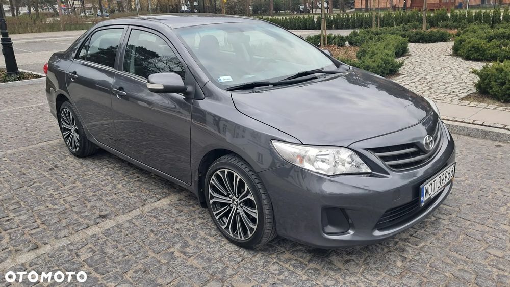 Toyota Corolla 1.6 Luna - 1