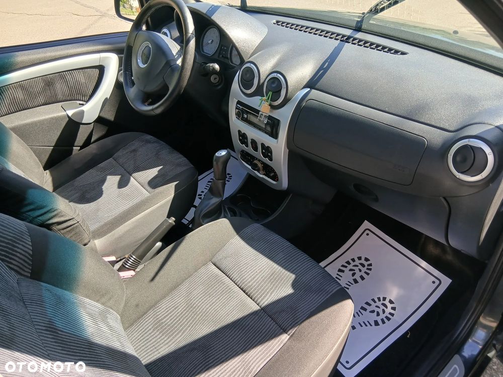 Dacia Sandero 1.6 Ambiance - 11
