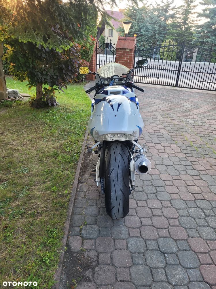 Suzuki GSX-R - 11