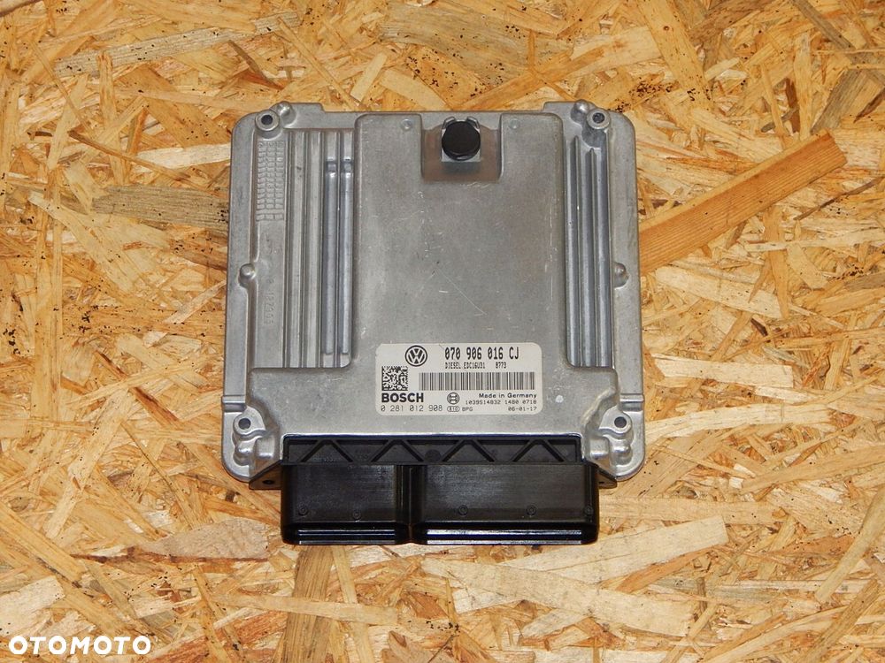 vw t5 komputer sterownik silnika 070906016cj - 1