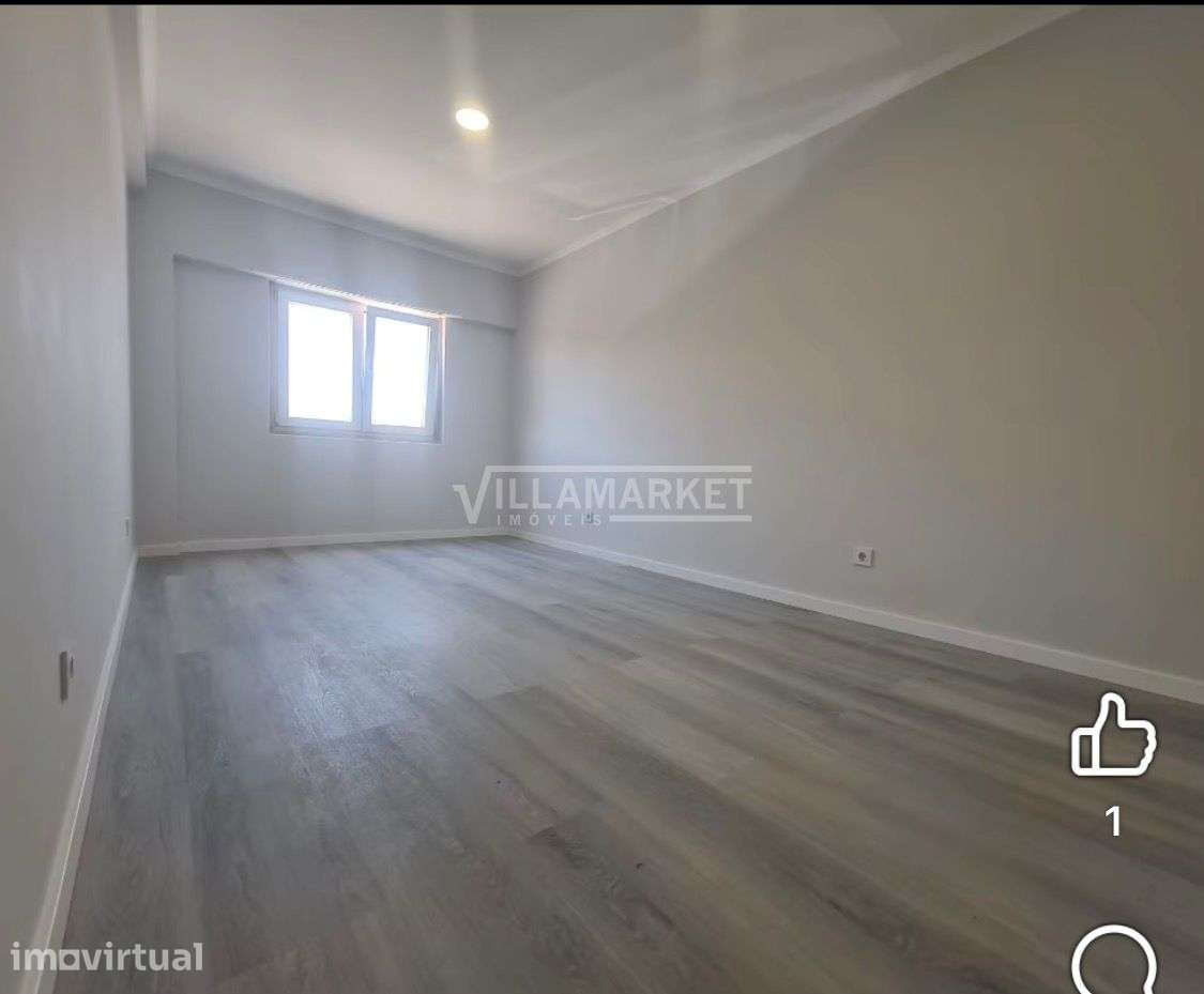 Apartamento T4 totalmente remodelado inserido no último de um edifício - Grande imagem: 4/9