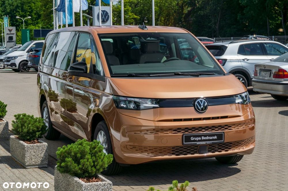 Volkswagen Multivan - 5