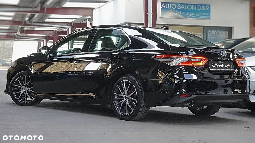 Toyota Camry 2.5 Hybrid Executive CVT - 8