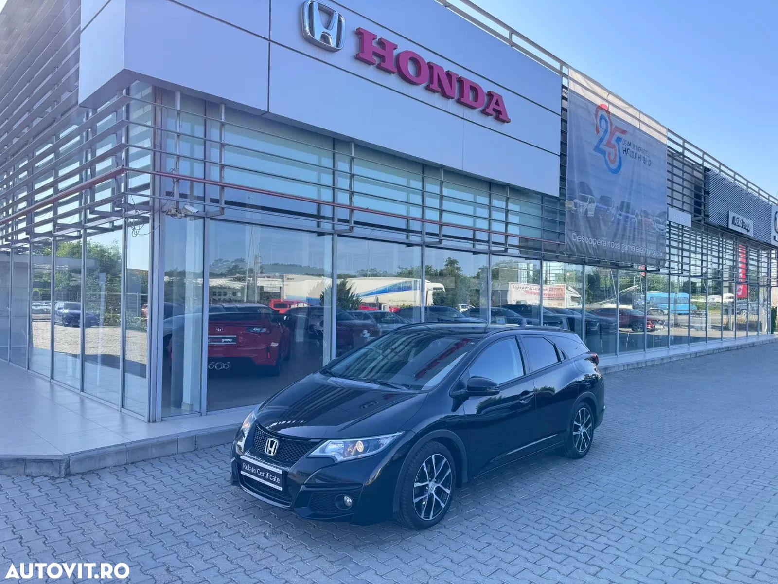 Honda Civic Tourer 1.8 i-VTEC AT Lifestyle - 1