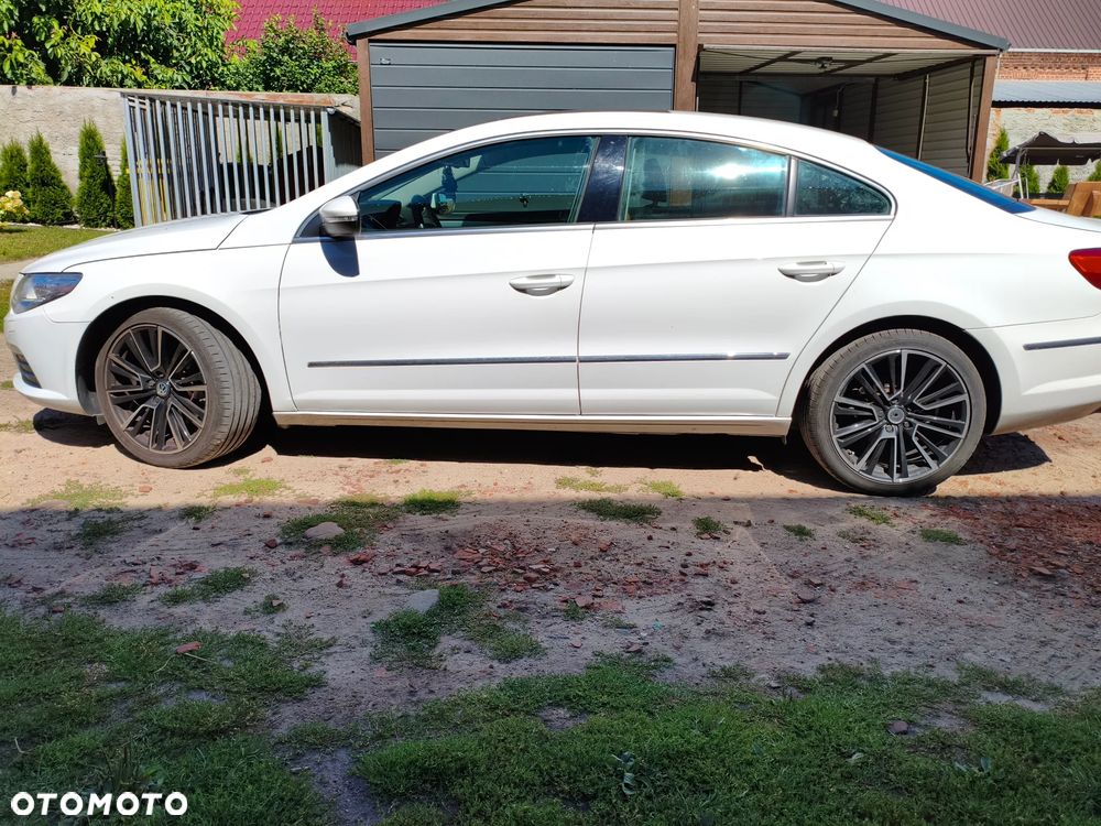 Volkswagen Passat 1.8 TSI Individual - 2