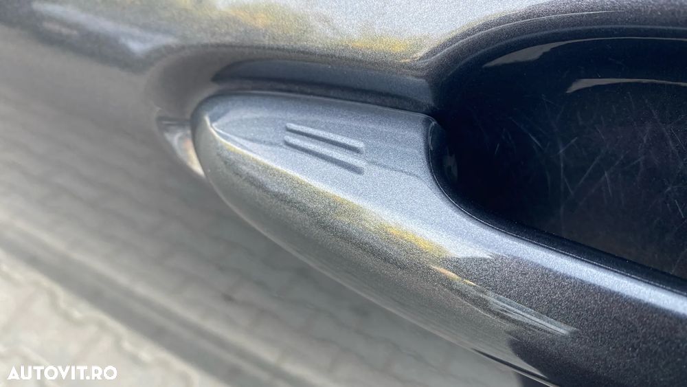 Toyota Highlander 2.5 L Hybrid Dynamic Force 248CP Luxury Pearly - 27