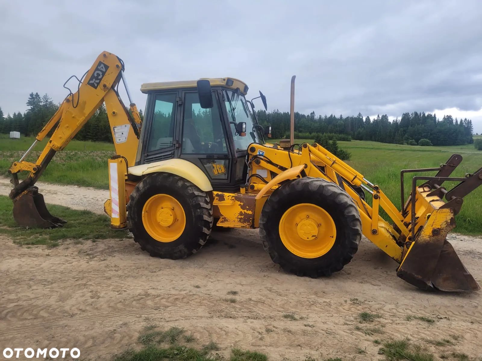 JCB 4CX - 1