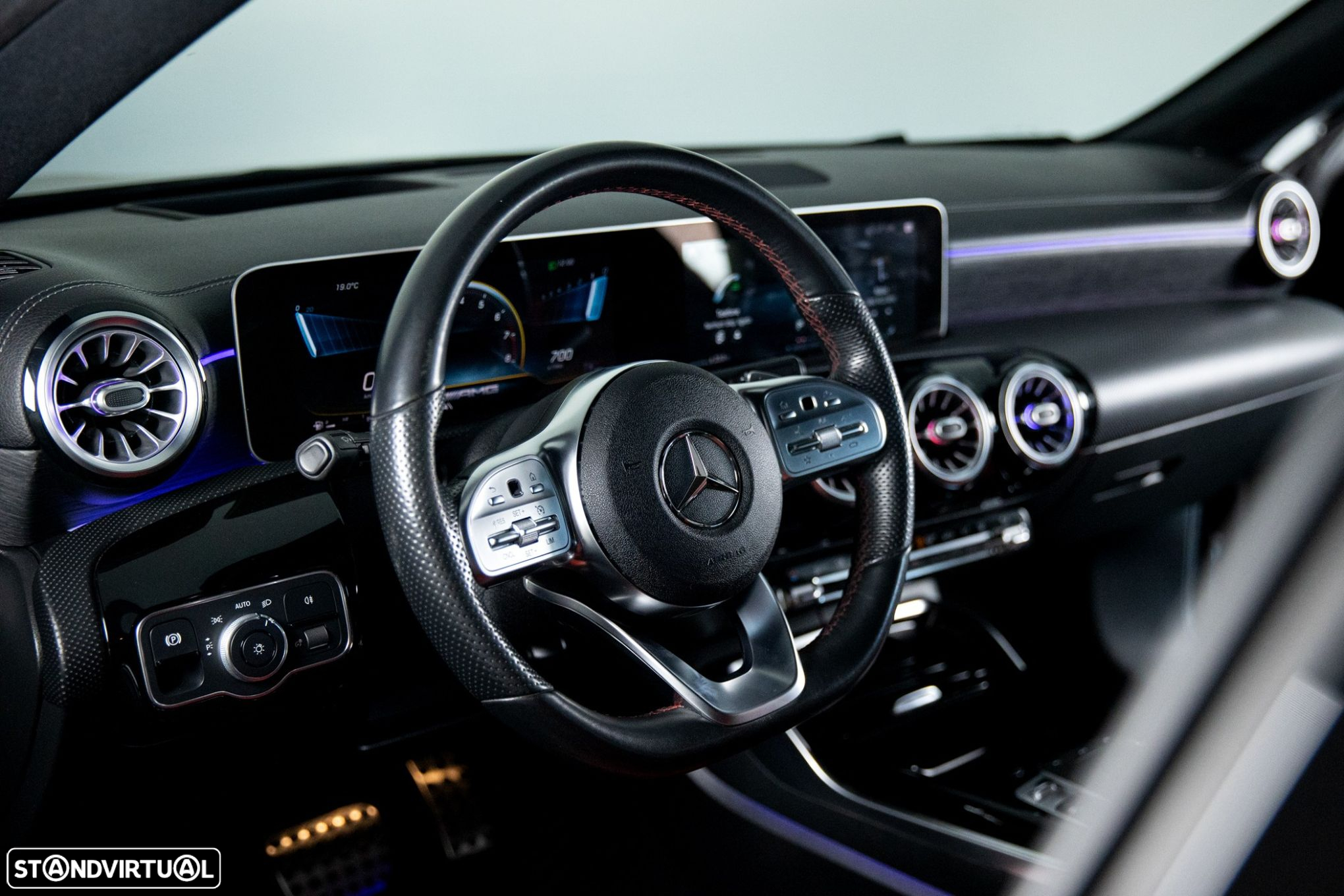Mercedes-Benz CLA 35 AMG Shooting Brake 4Matic - 17