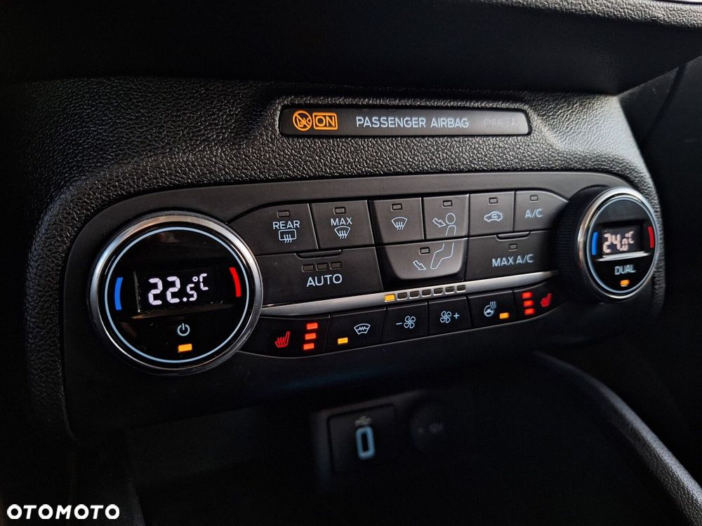 Ford Focus 1.0 EcoBoost Trend Edition - 28