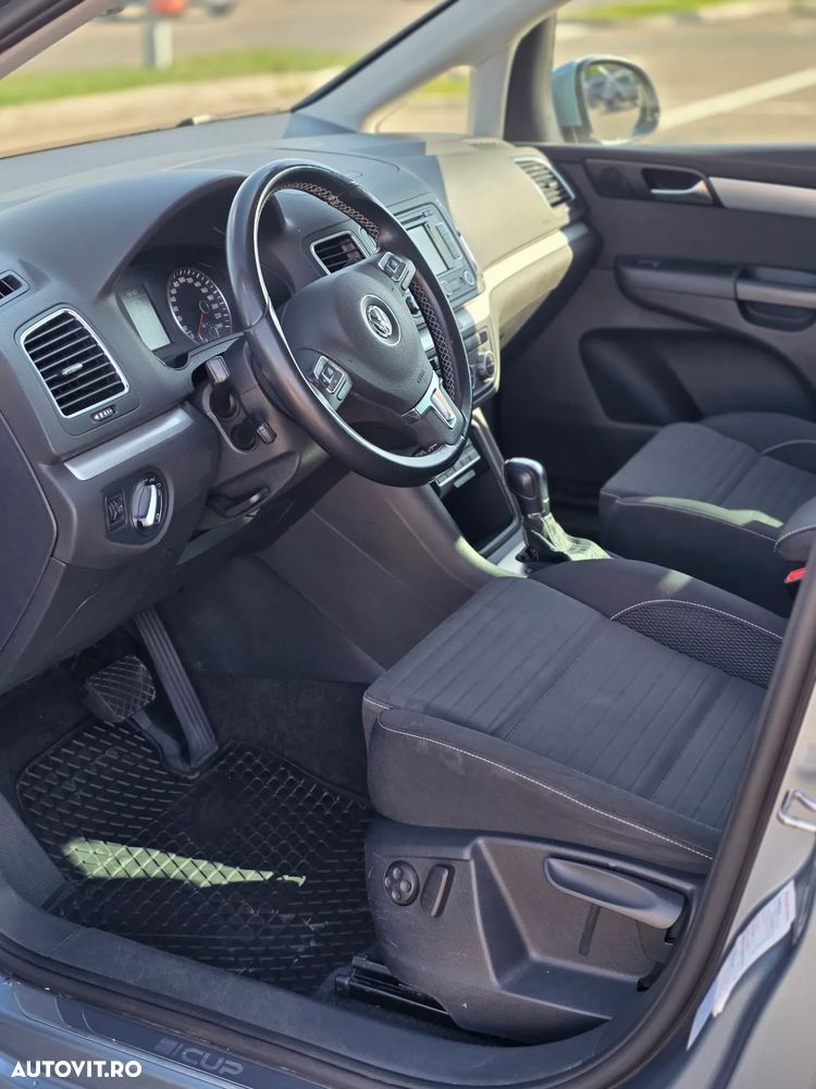 Volkswagen Sharan 2.0 TDI DSG BlueMotion Technology Highline - 9