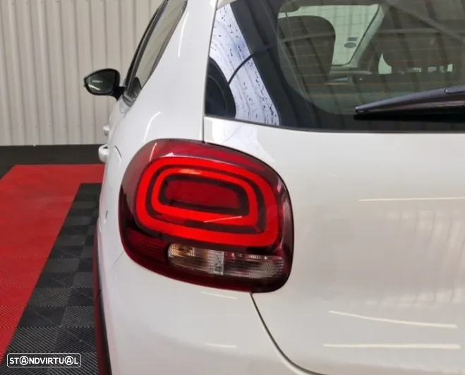 Citroën C3 1.2 PureTech Shine - 26