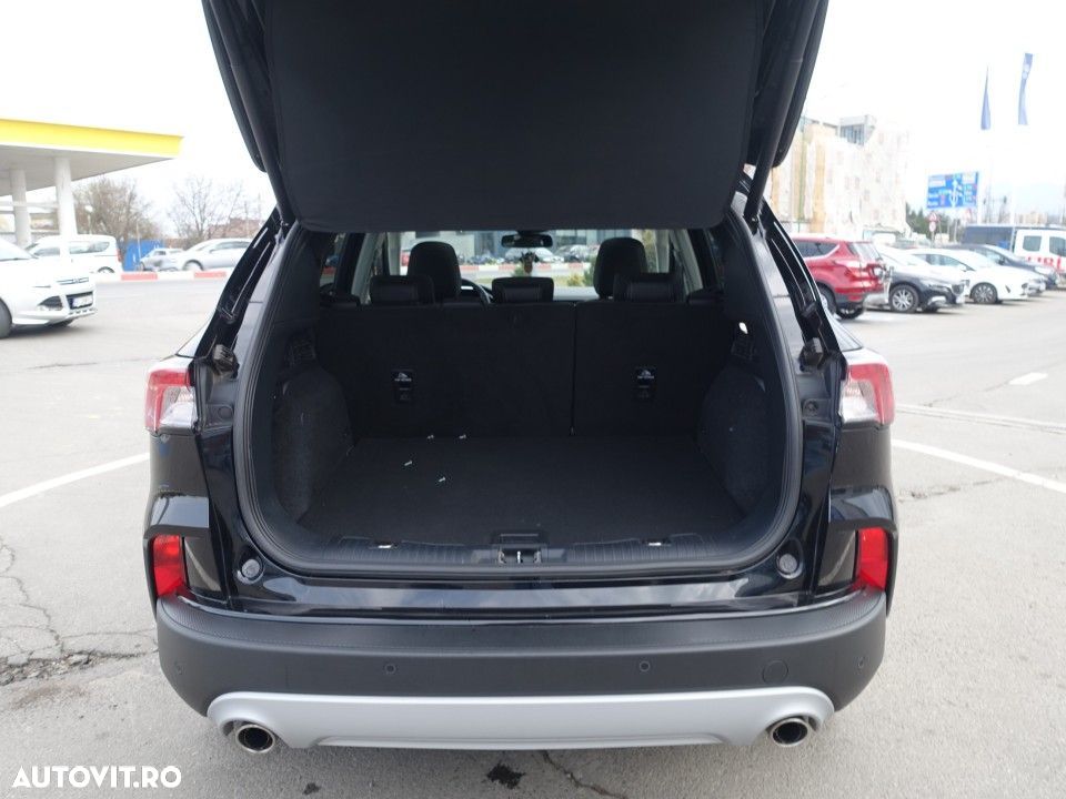 Ford Kuga - 11