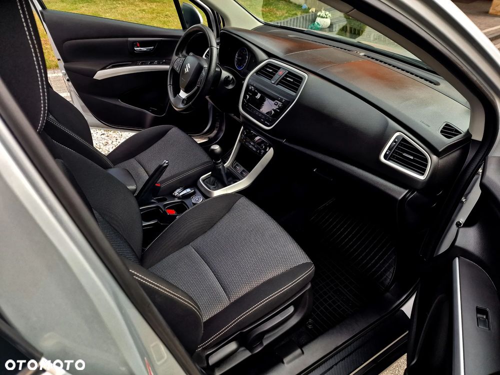 Suzuki SX4 1.6 Comfort 4WD - 17