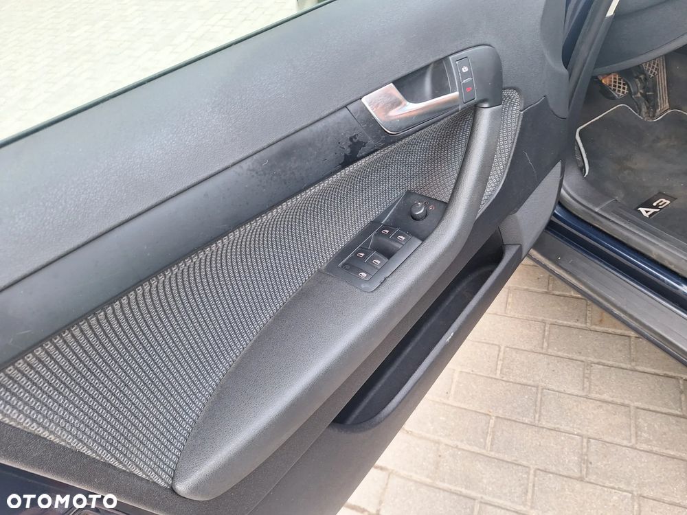 Audi A3 Sportback 1.6 Attraction - 29